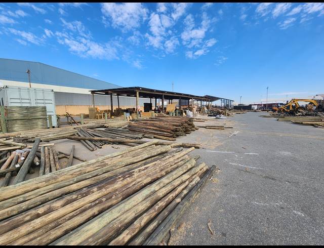 4,000M² INDUSTRIAL YARD TO LET IN ROODEKOP